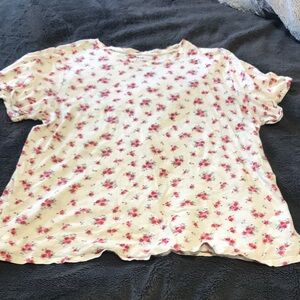 Torrid size 1 Floral Crewneck Tee - White with Pink Rose Print